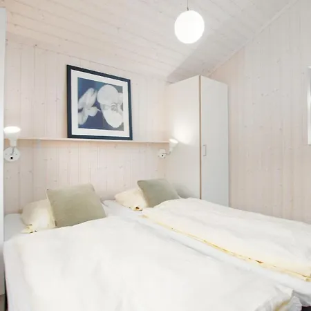 Nyaraló 2 Sea C 72 *