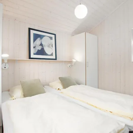 Vakantiehuis 2 Sea C 72 *
